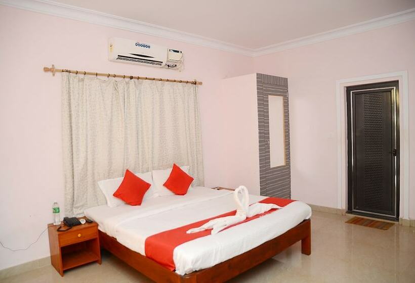 בית מלון כפרי Zac Beach Resort