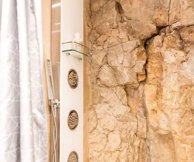 Le Mas Des Roches à Velaux