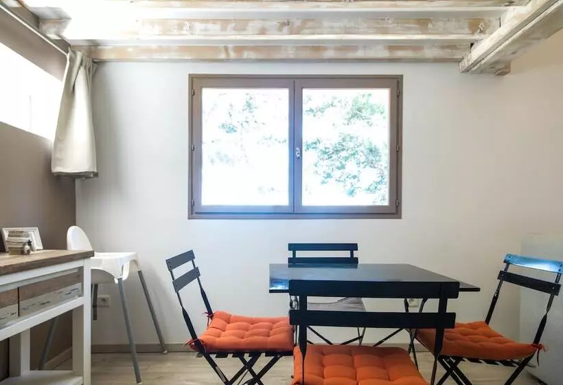 Le Mas Des Roches à Velaux