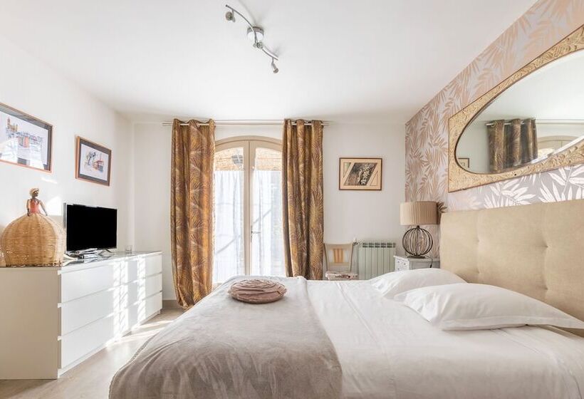 Le Mas Des Roches à Velaux