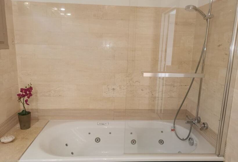 Le Mas Des Roches à Velaux