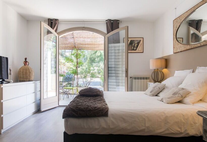 Le Mas Des Roches à Velaux