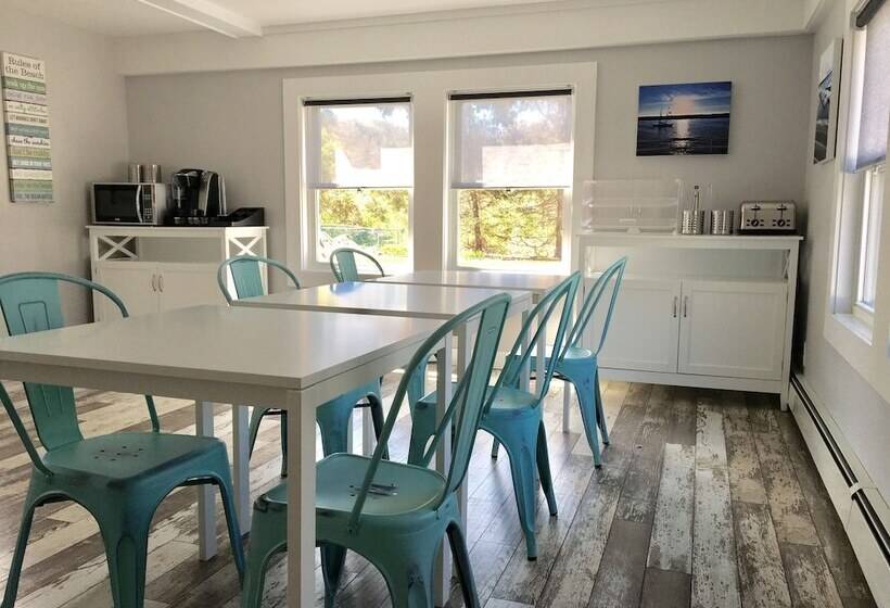 فندق على الطريق Kingfisher Lodging