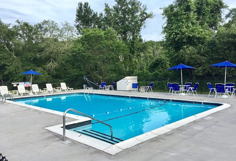 فندق على الطريق Kingfisher Lodging