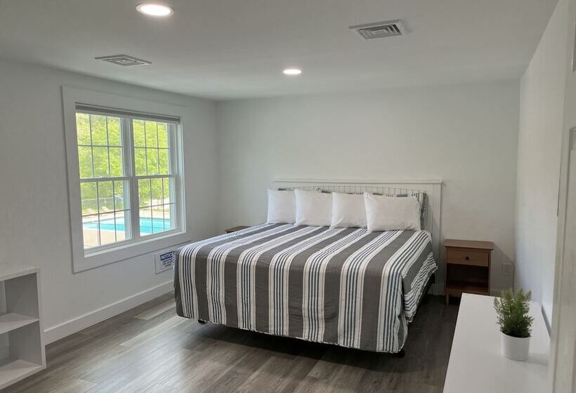 فندق على الطريق Kingfisher Lodging