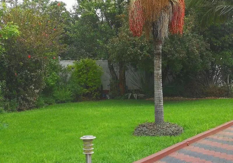 پانسیون Art Lodges