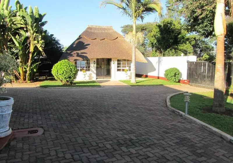 پانسیون Art Lodges