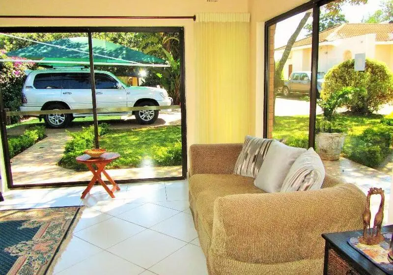 پانسیون Art Lodges