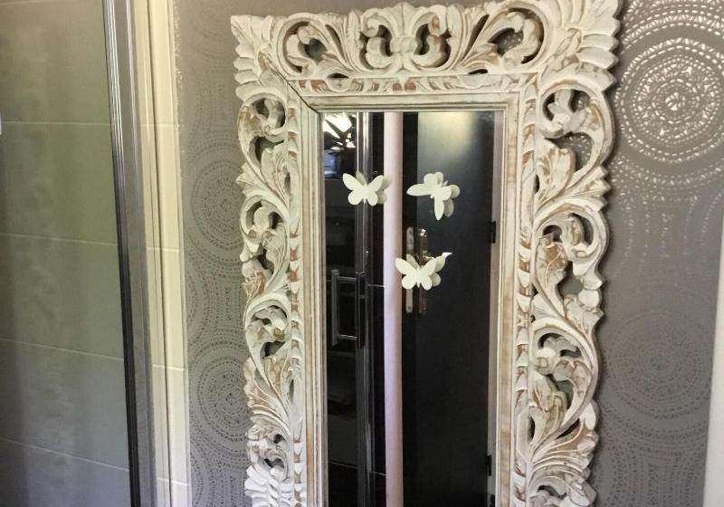 ペンション La Guinière Chambres D'hôtes