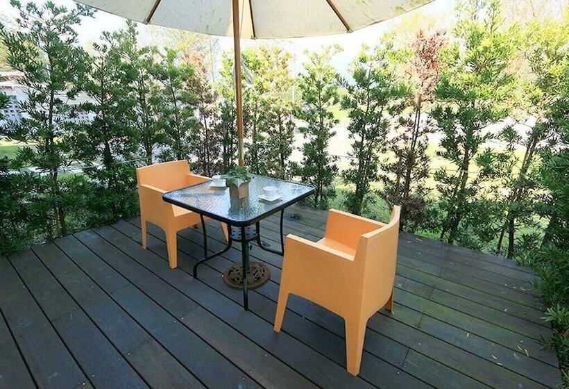 پانسیون Lovely Pond Hostel