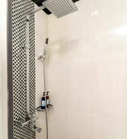 پانسیون Nala Veli Villa