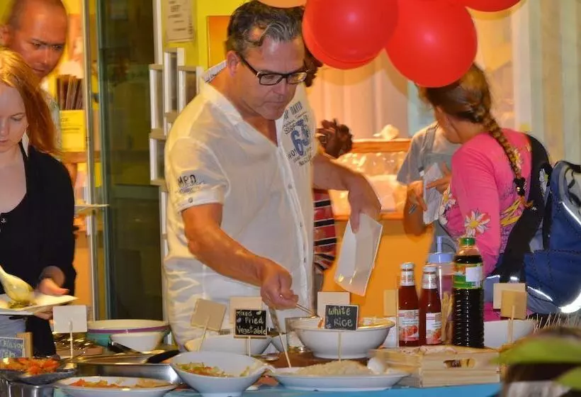 پانسیون Sealavie Inn