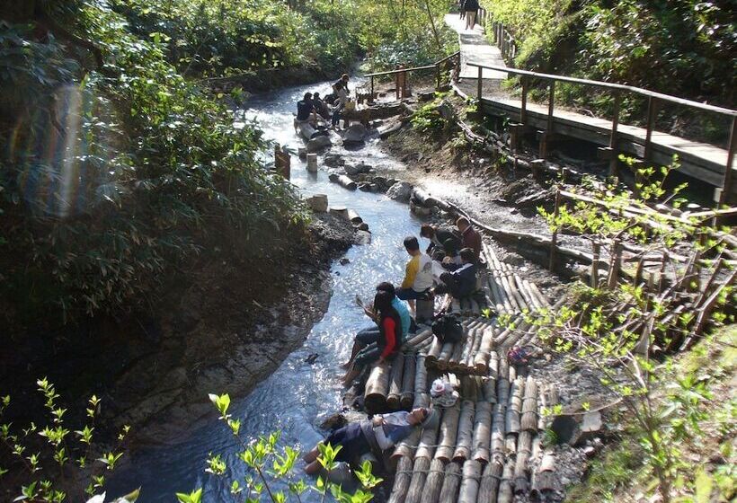 Noboribetsu Guest House Aka & Ao   Hostel