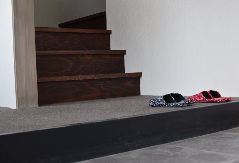 Noboribetsu Guest House Aka & Ao   Hostel