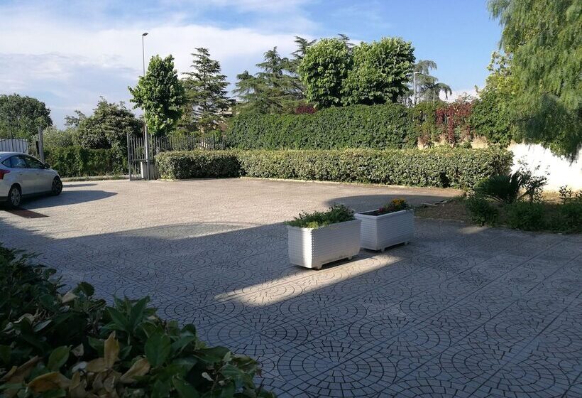 住宿加早餐  Garden Inn