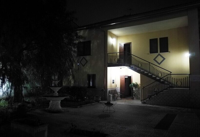 住宿加早餐  Garden Inn