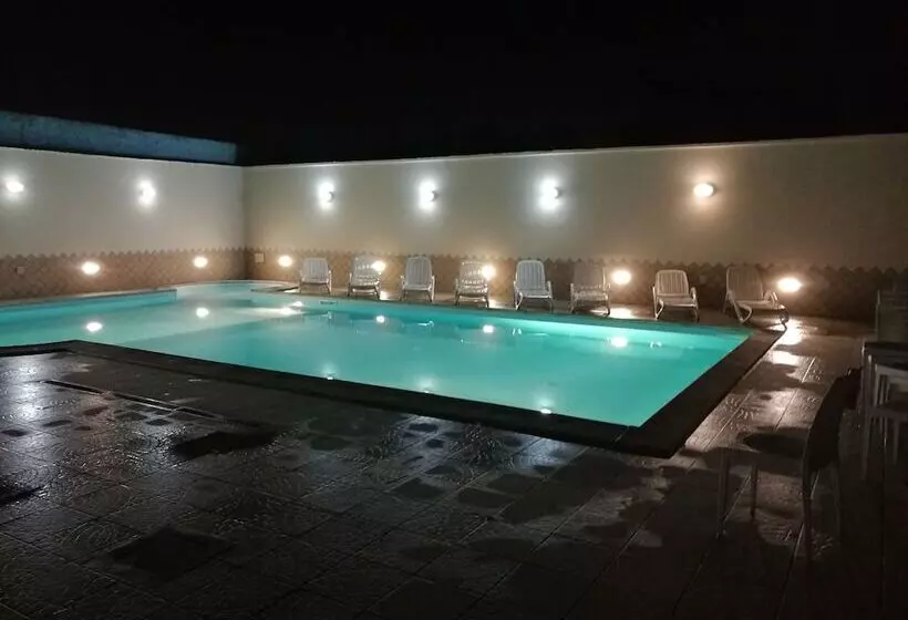 ベッドアンドブレックファースト Garden Inn
