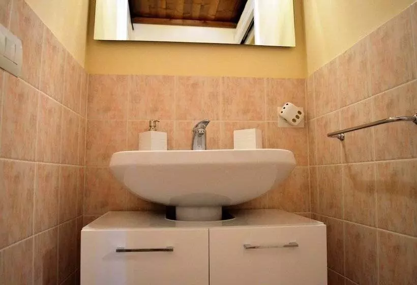 ホテル Baciano Azienda Agrituristico Venatoria