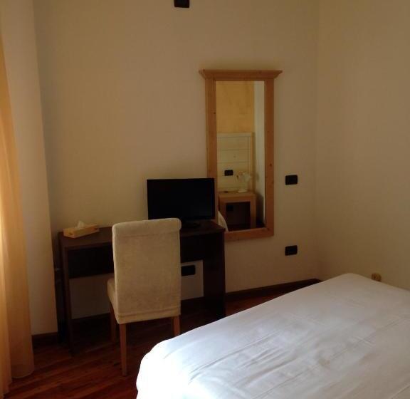 ホテル De La Tour