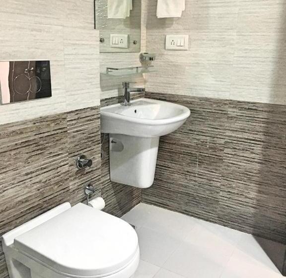 בית מלון כפרי Ess & Bee Resorts