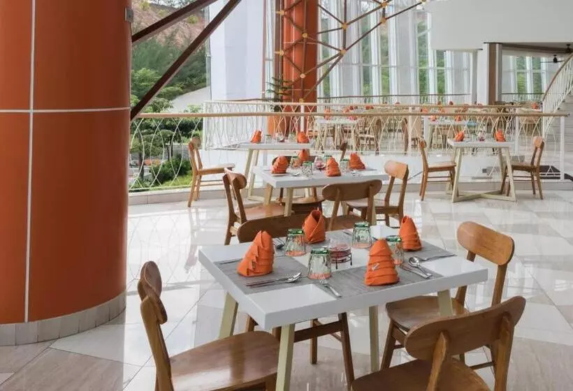هتل Harris Resort Barelang Batam