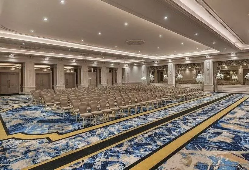 Kaya Palazzo Resort & Casino