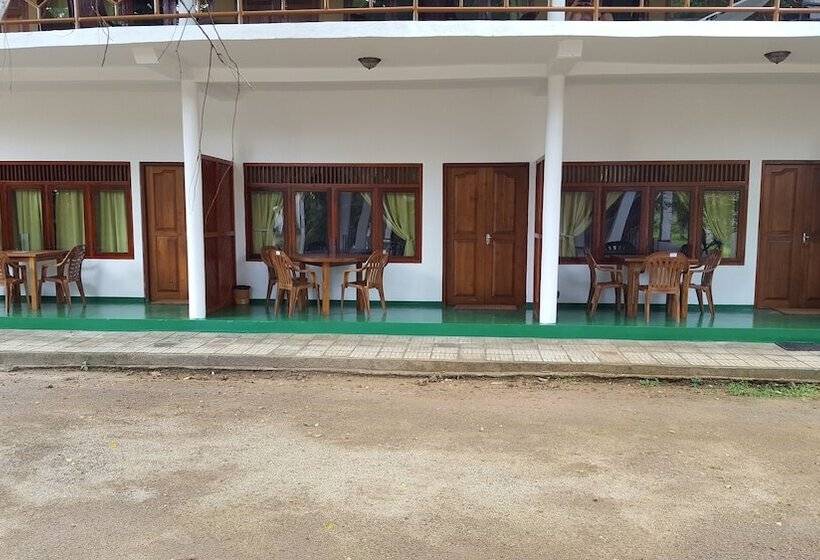 پانسیون Calm Rest Mirissa