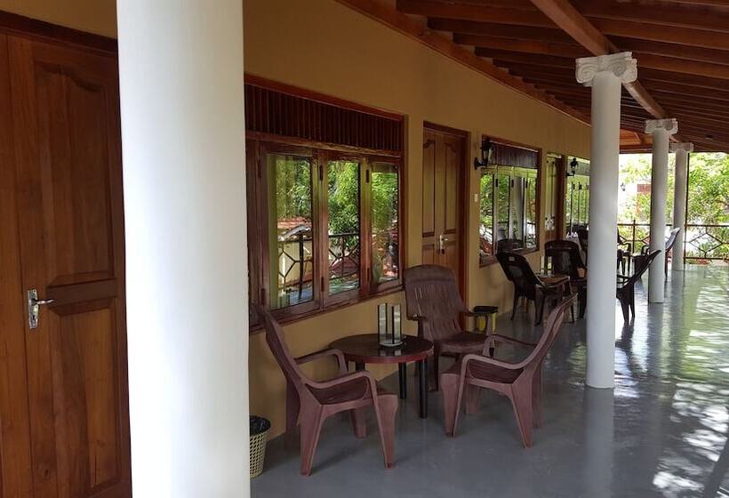 پانسیون Calm Rest Mirissa