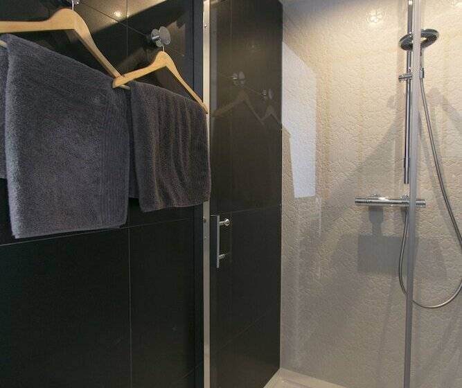 بنسيون Le Presbytère De Thiverval