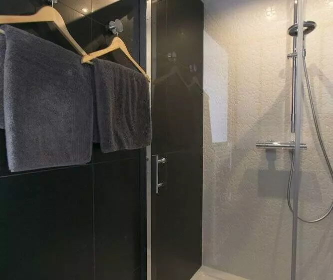 Majatalo Le Presbytère De Thiverval