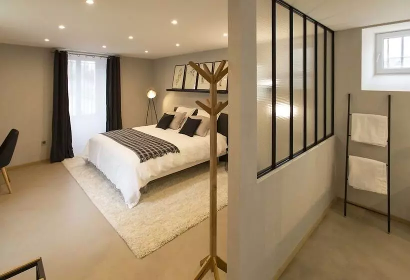 Majatalo Le Presbytère De Thiverval