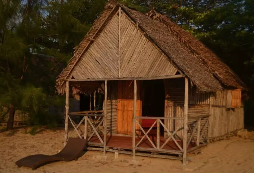 پانسیون Reva Castel