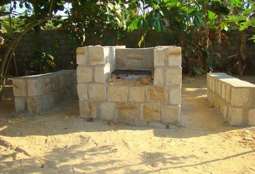 پانسیون Reva Castel