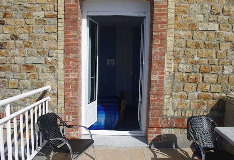 פנסיון Villa Les Dunes