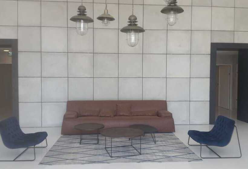 Prince Palace Netanya South Beach