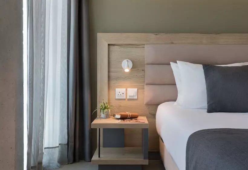 Azur Hotel By St Hotels