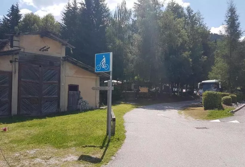 ホテル Casa Alpina Dobbiaco