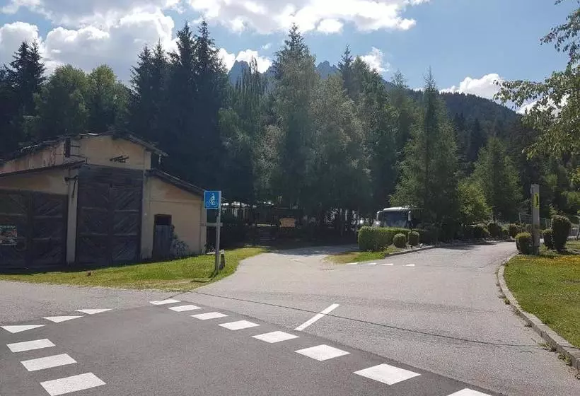 ホテル Casa Alpina Dobbiaco