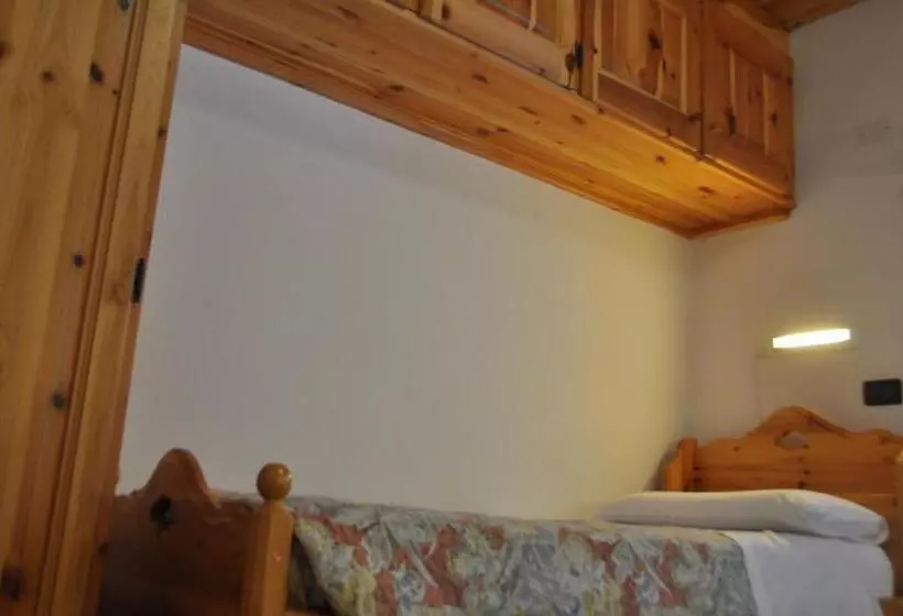 ホテル Casa Alpina Dobbiaco