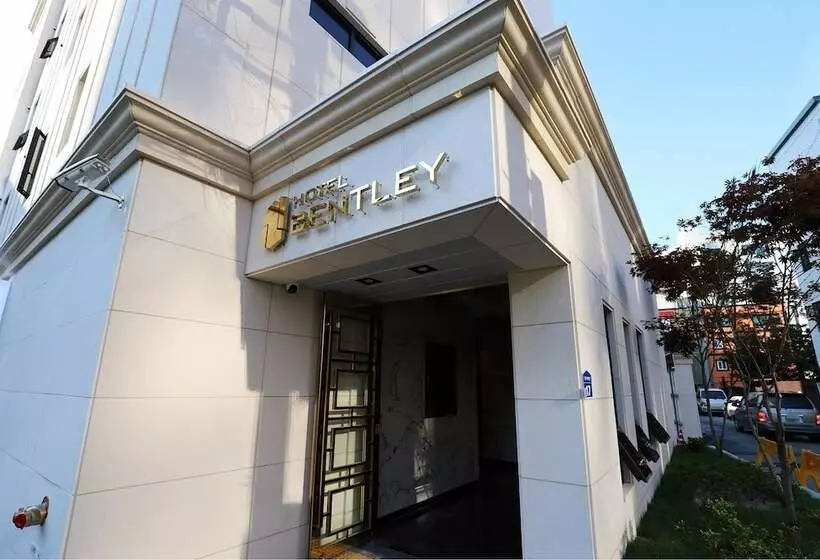 هتل Bentley