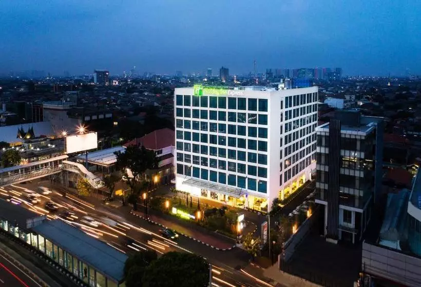 ホテル Holiday Inn Express Jakarta Matraman, An Ihg