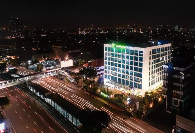 ホテル Holiday Inn Express Jakarta Matraman, An Ihg
