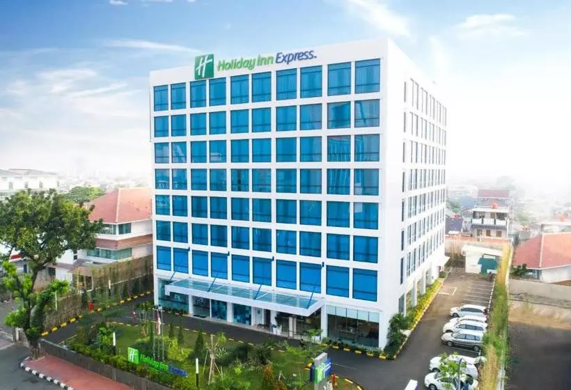 ホテル Holiday Inn Express Jakarta Matraman, An Ihg