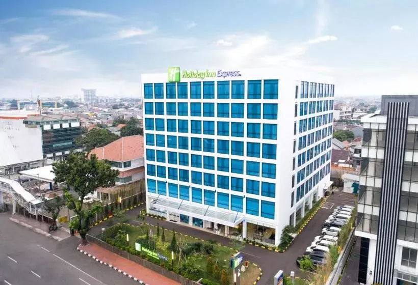ホテル Holiday Inn Express Jakarta Matraman, An Ihg