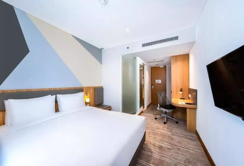 ホテル Holiday Inn Express Jakarta Matraman, An Ihg