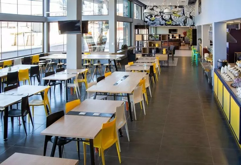 هتل Modular Express Calama