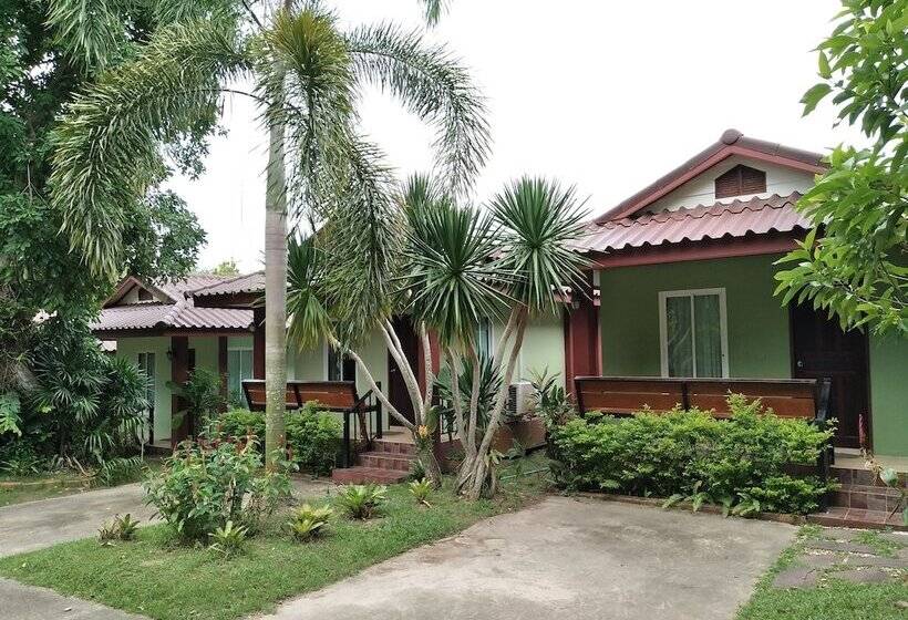 호텔 Phetsangsom Resort