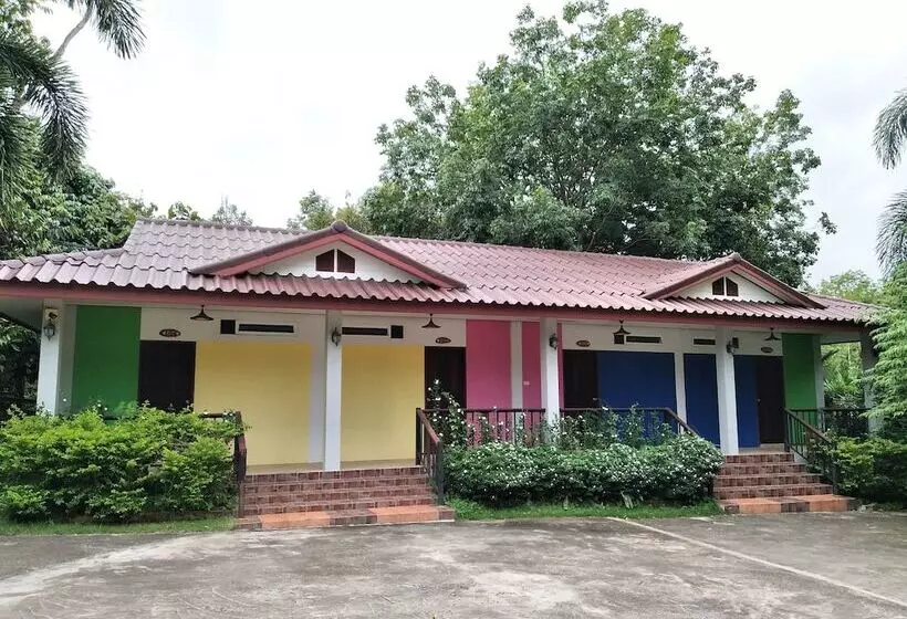 ホテル Phetsangsom Resort