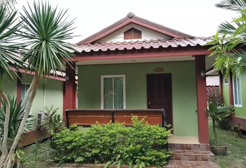 ホテル Phetsangsom Resort