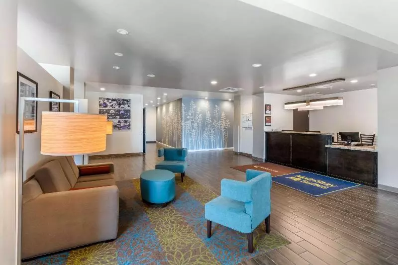 ホテル Sleep Inn & Suites Denver International Airport